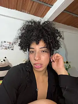 Miily_0 stripchat live cam model