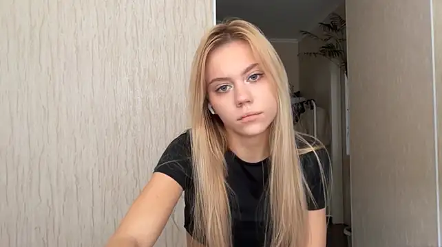 Glamorforyou stripchat live cam model
