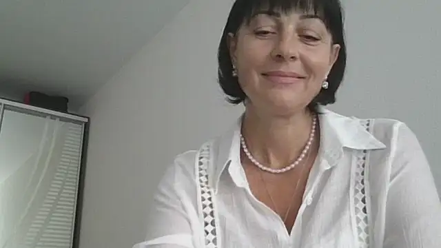 Lakomka499 stripchat live cam model