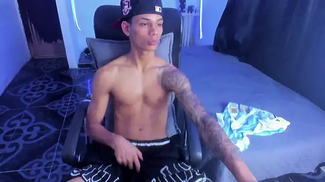 leo_bigconk1246 stripchat live cam model