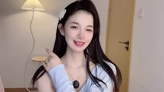 Annie-3 stripchat live cam model