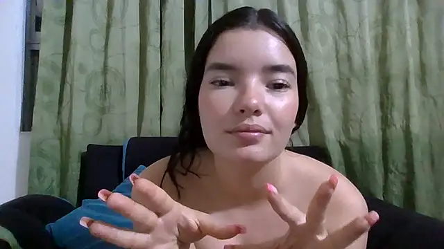 chikyprinss stripchat live cam model