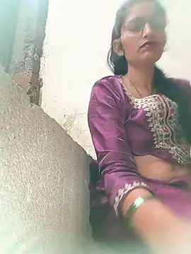 Pooja_shre stripchat live cam model