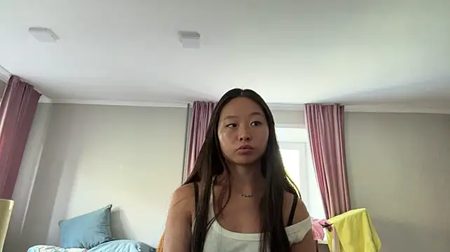NorahHeelan stripchat live cam model