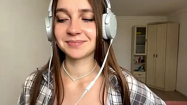 RebaBooze stripchat live cam model