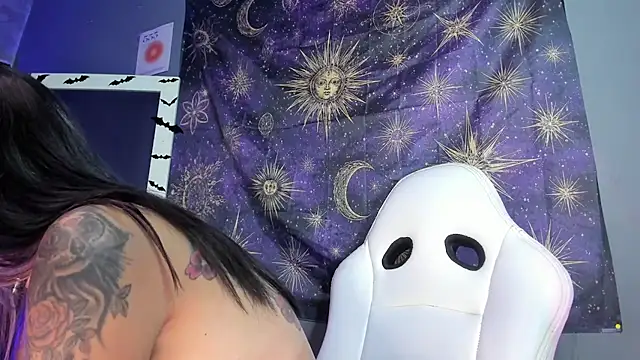 amelierouss stripchat live cam model
