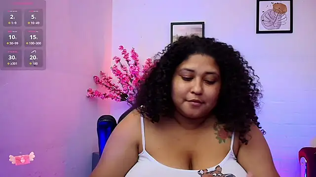 Ayliinn_ stripchat live cam model