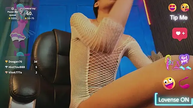 Nikki_Vesper stripchat live cam model