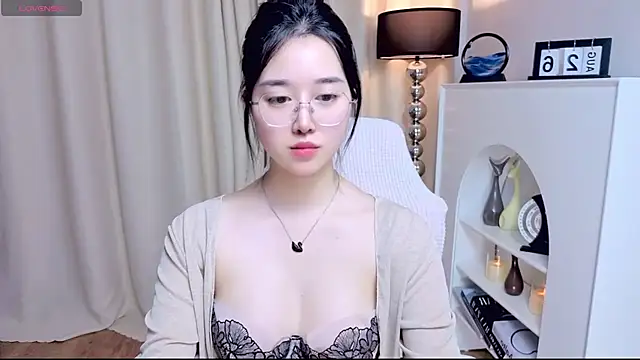 miuu6868 stripchat live cam model