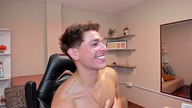 _Juan023_ stripchat live cam model