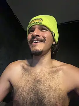 kevvo_95 stripchat live cam model