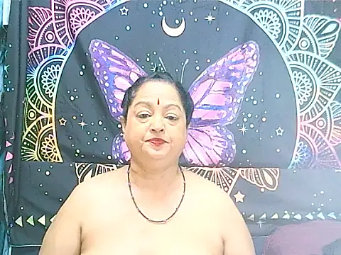 matureindian stripchat live cam model