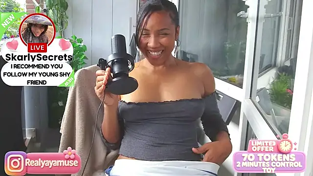 Yayamuse stripchat live cam model