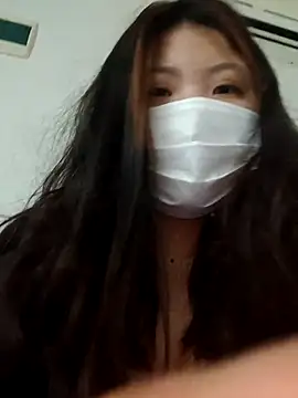 hello098711 stripchat live cam model