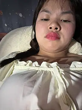 Lindan_cute stripchat live cam model