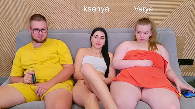Ksenny stripchat live cam model