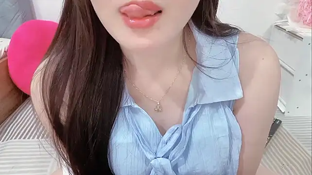 Funikio stripchat live cam model