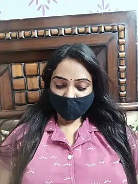 Yours-Bebo stripchat live cam model