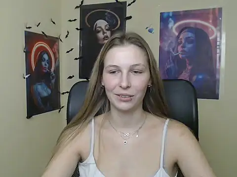 StrangerGi stripchat live cam model