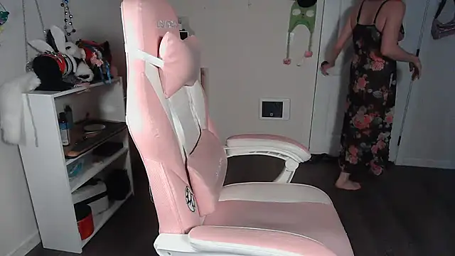 Chained_Aless stripchat live cam model