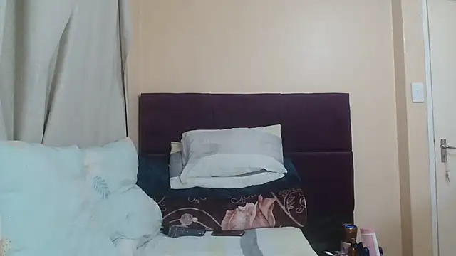 Bbw255 stripchat live cam model
