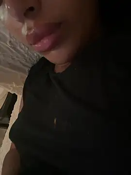 Sexlove1xo stripchat live cam model