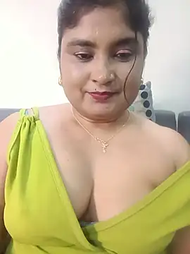 hornyriyanka stripchat live cam model