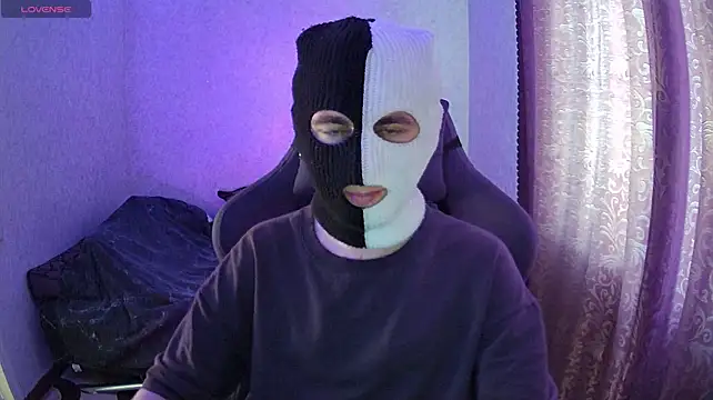 ZXCENSORED- stripchat live cam model