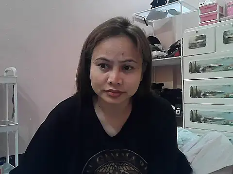 Amarrahlyn stripchat live cam model