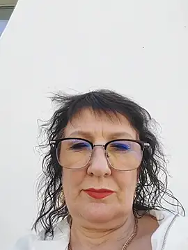 LaliaMia stripchat live cam model