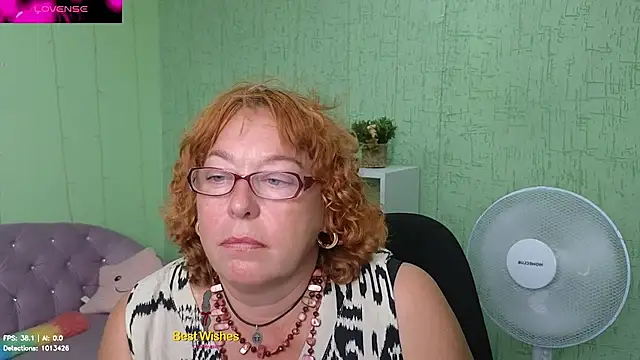 Fara_Flutte stripchat live cam model