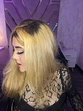 lya_nekko_ stripchat live cam model