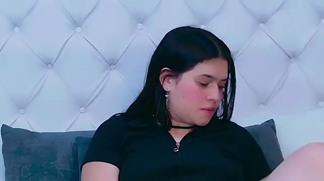 CarolineOlsen stripchat live cam model