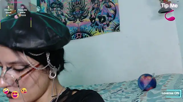 bastethott stripchat live cam model