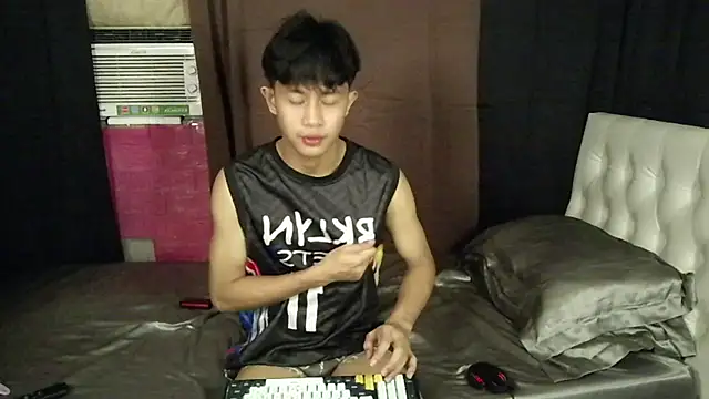Hottwink09 stripchat live cam model