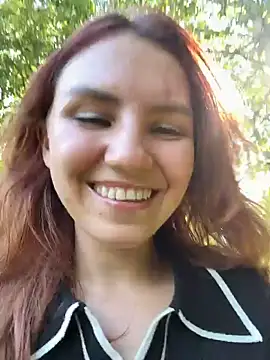 -stray-cat- stripchat live cam model