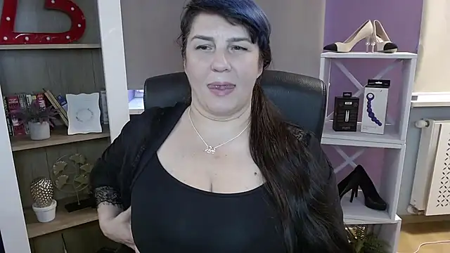 velvet_gloria stripchat live cam model