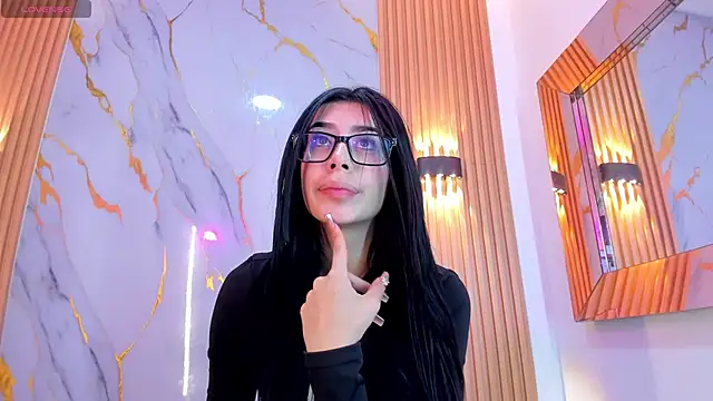 Esmeralda_Belle stripchat live cam model