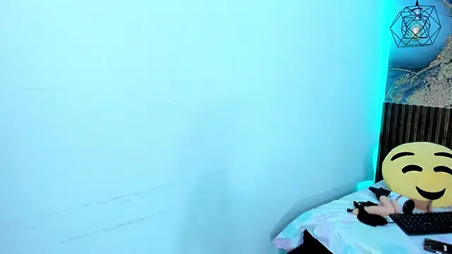 LindaCooper1 stripchat live cam model