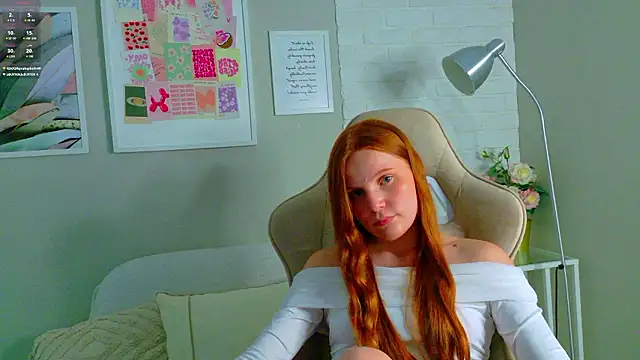 MonicaMill stripchat live cam model