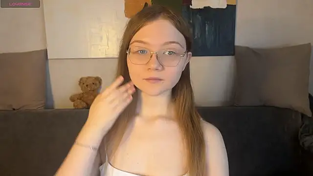 Lola_luminarcc stripchat live cam model