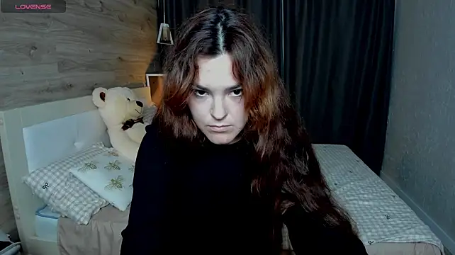 LeyaaStarr stripchat live cam model