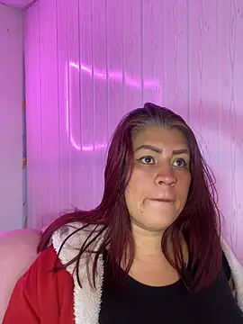 kira-palmer09 stripchat live cam model