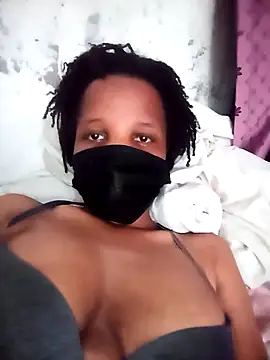 Prilisa stripchat live cam model