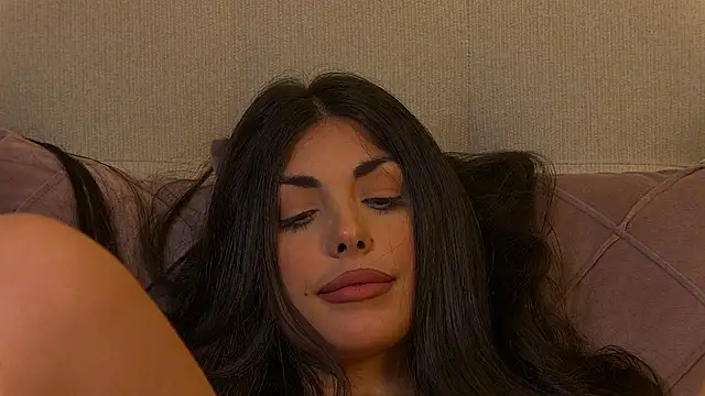 DizzyTara stripchat live cam model