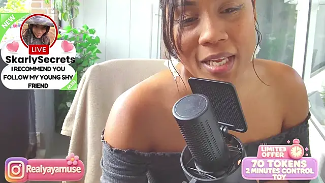 Yayamuse stripchat live cam model