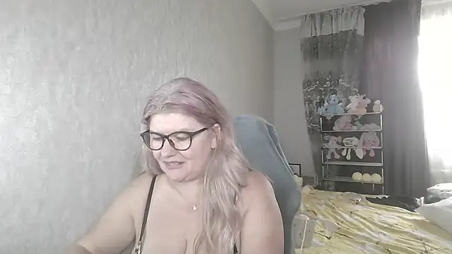 Diana_49 stripchat live cam model