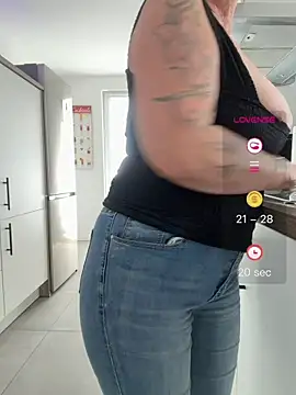 German_Milf stripchat live cam model
