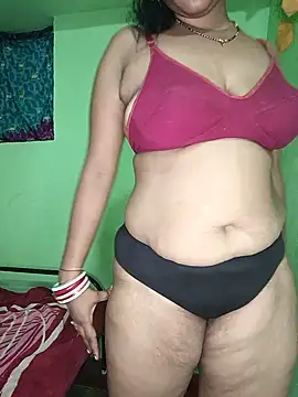 juhi06 stripchat live cam model