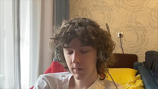 alek_trika stripchat live cam model